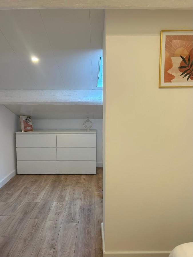 Duplex Climatise Proche Port Toulon Appartement Buitenkant foto